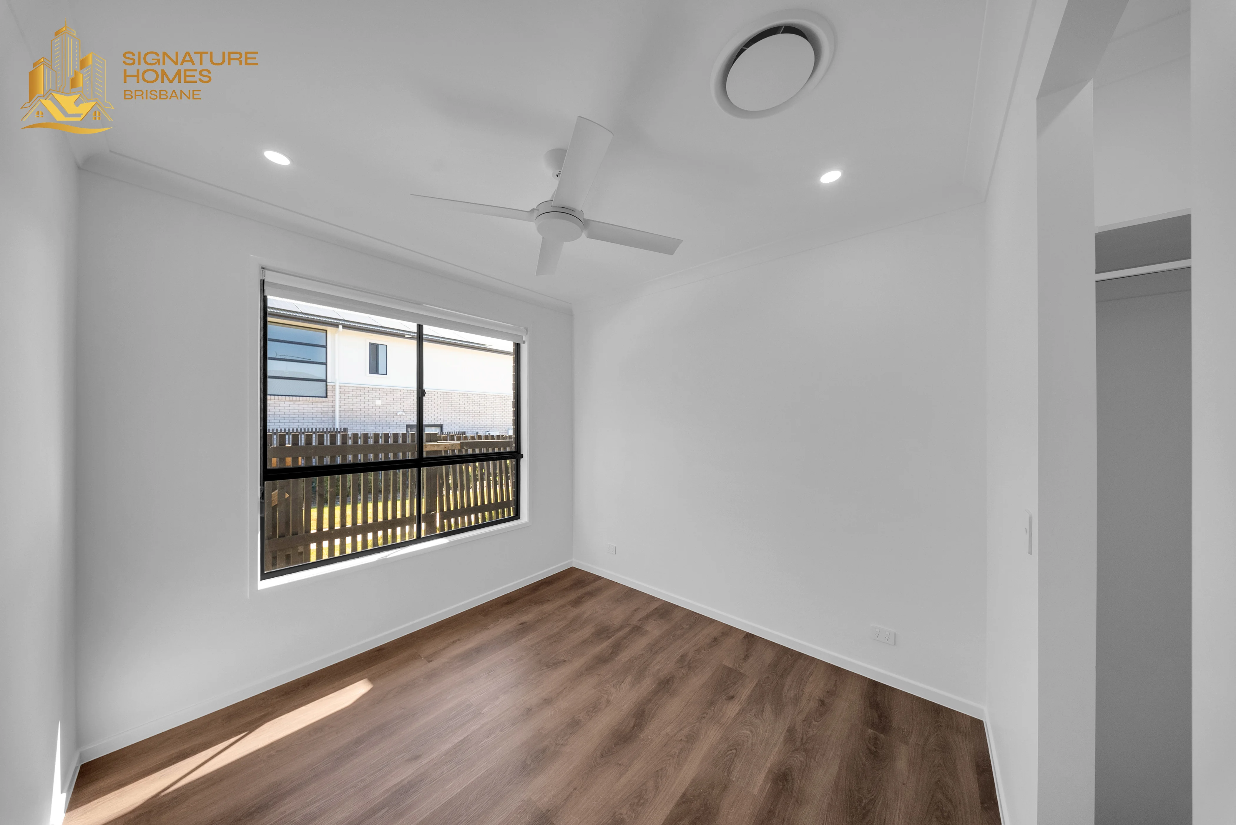Signature 725 WS gallery 8