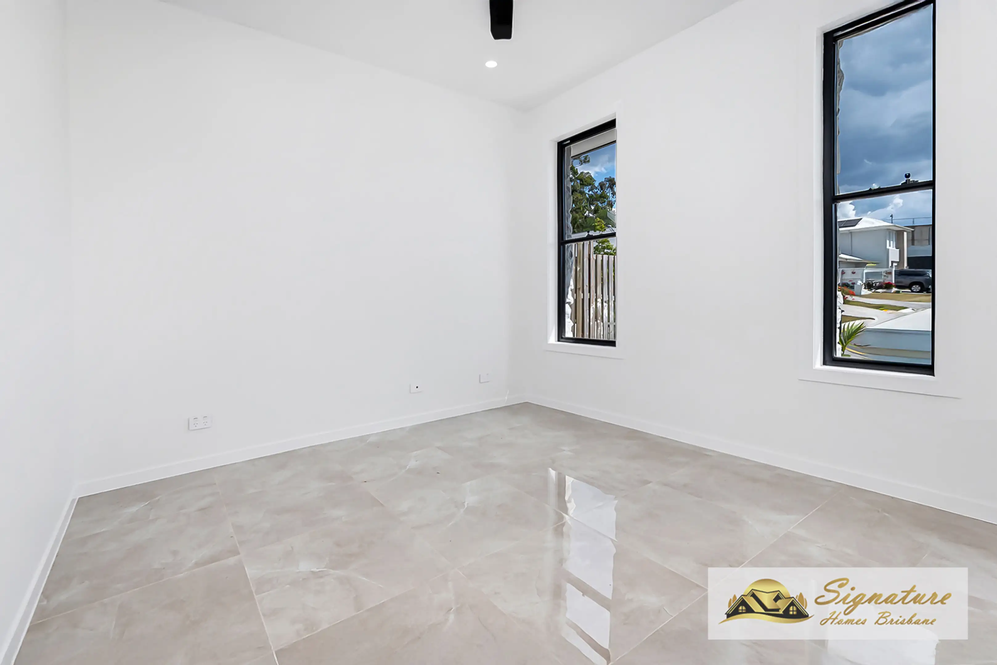 Signature JCN 26 gallery 6